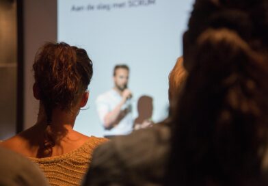 Bild von Rudy and Peter Skitterians auf Pixabay